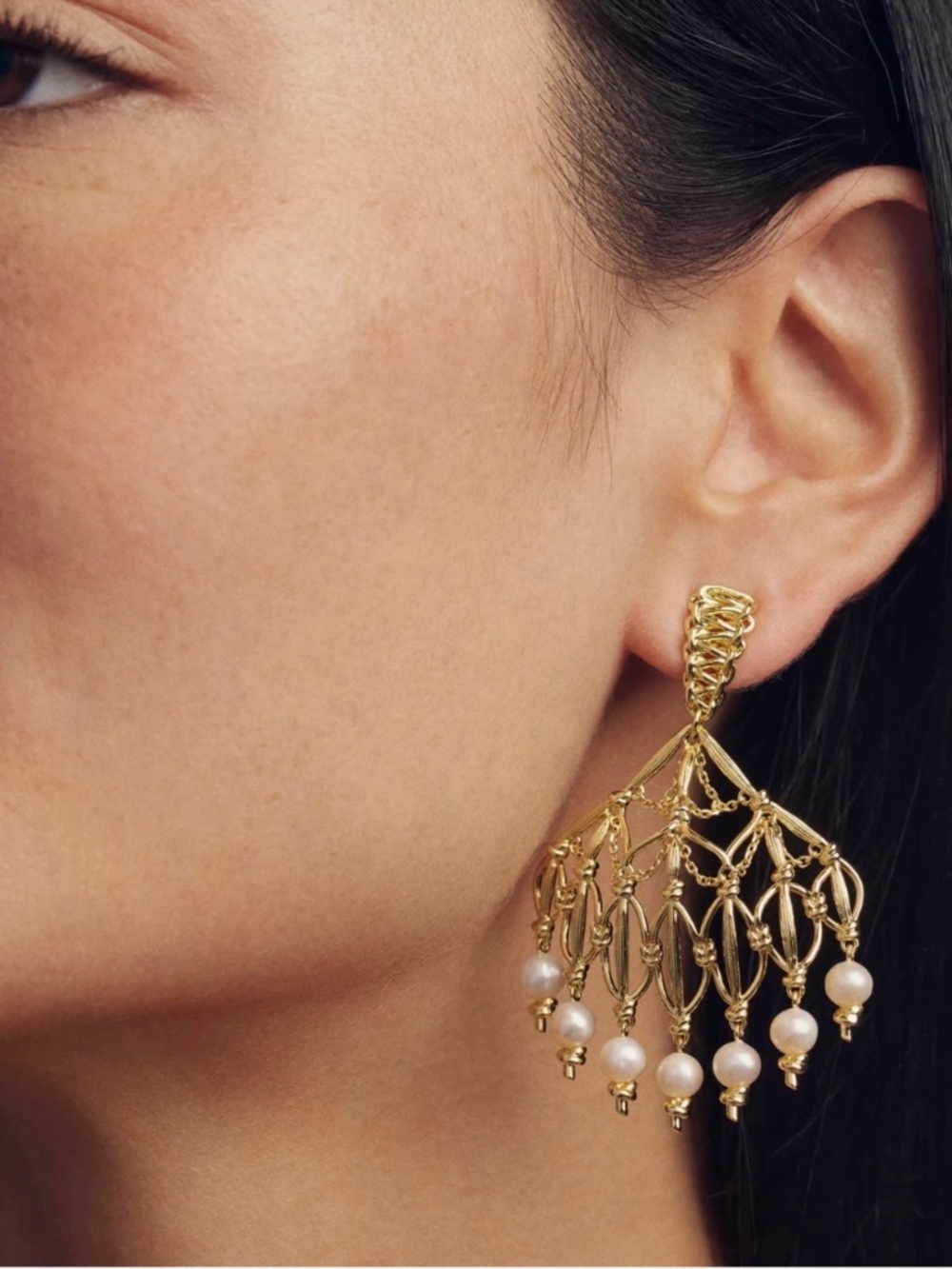 Kendra Scott Gabriella Gold Pearl Statement Earrings in Cultured Pearls - Picture 2 of 7